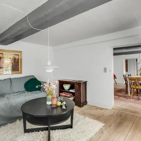 2 Bedroom Stunning In * Højer